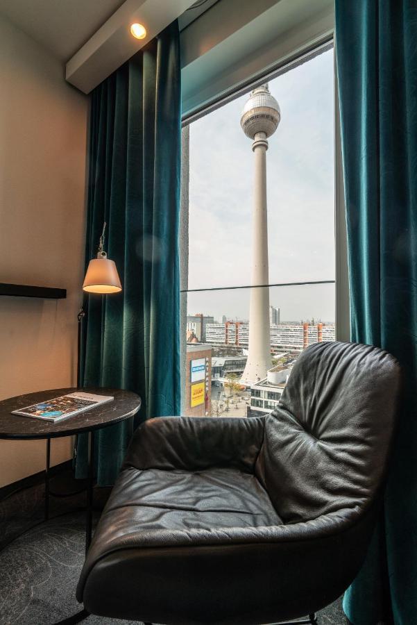 Motel One Berlin-Alexanderplatz ภายนอก รูปภาพ