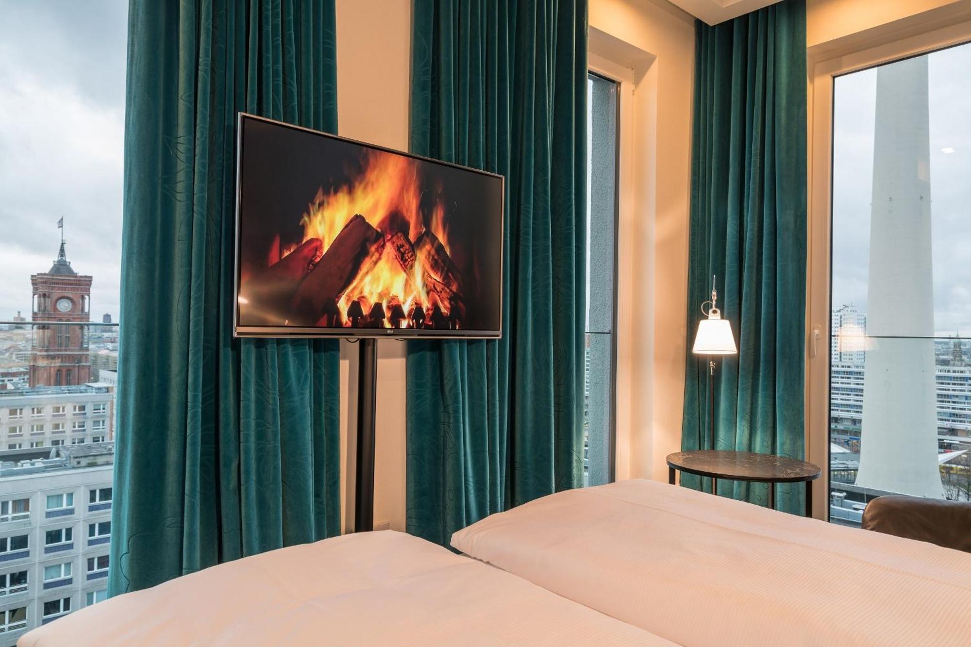 Motel One Berlin-Alexanderplatz ภายนอก รูปภาพ